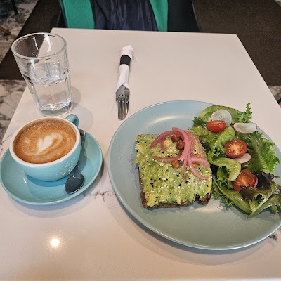 49th Parallel Café & Lucky’s Doughnuts - McGill coffee