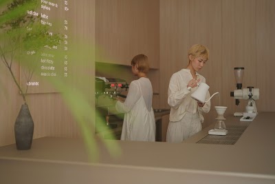 commaa ，coffee . art . architecture atmosphere