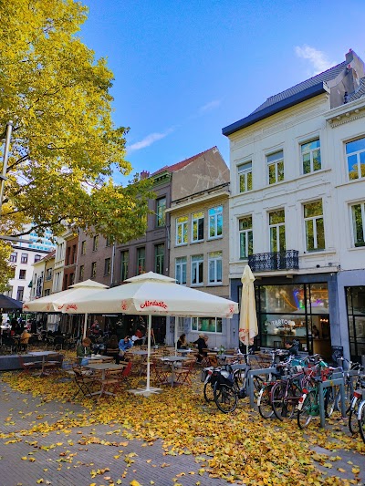 Tartoer Ossenmarkt atmosphere