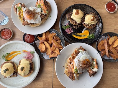 Komorebi Brunch atmosphere