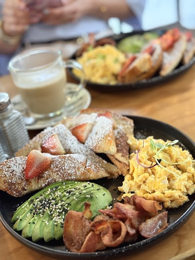 Delarte Café & Brunch - Poblado atmosphere