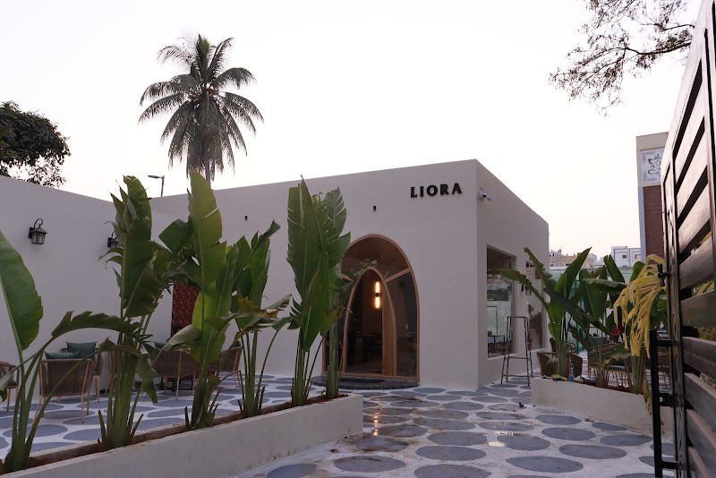 Cafe Liora atmosphere