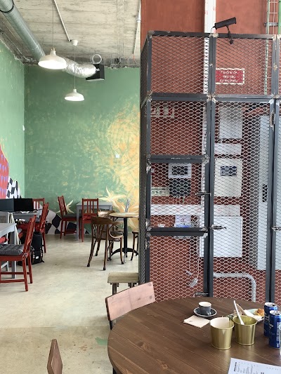 Buraca Roasters - Coffee shop & Bakery in Lisbon