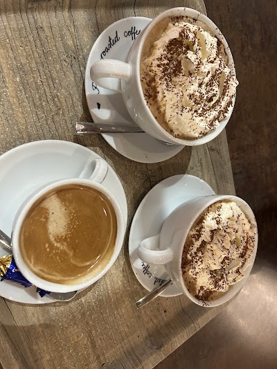 Robert's Coffee Sello atmosphere