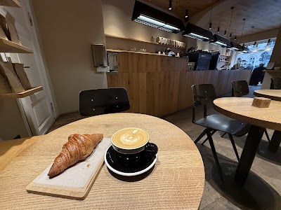 The Barn Café Hackescher Markt atmosphere