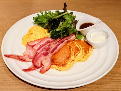 Sarabeth's LUMINE 2 Shinjuku Branch atmosphere