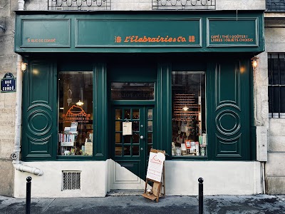 L’îlebrairie & Co. atmosphere