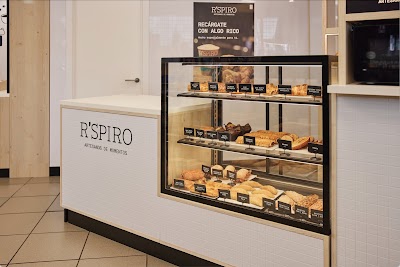 R'SPIRO CAFÉ atmosphere