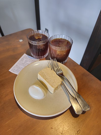 Embankment Coffee atmosphere