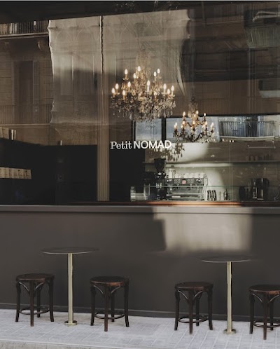 Nomad Cafè Petit Nomad atmosphere