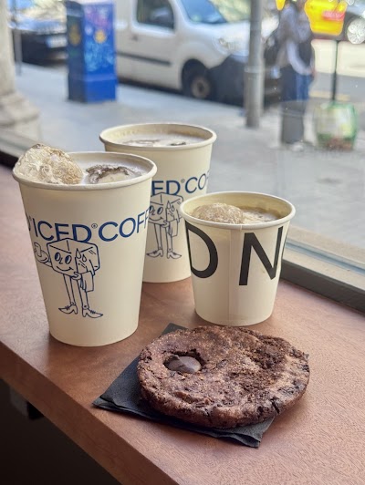 Nomad Cafè Petit Nomad coffee