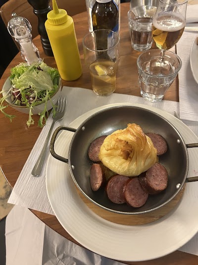 Brasserie Le Cardinal Neuchâtel atmosphere