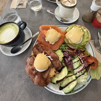 Carmencita Brunch atmosphere