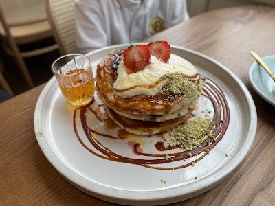 Brunch & Cake atmosphere