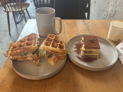 Tokyo Coffee Roastery Cafe atmosphere