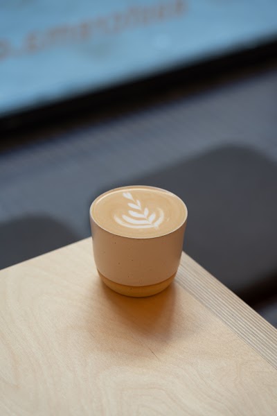 East Crema Coffee Almirante (Specialty Coffee Madrid) atmosphere