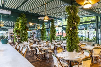 Les Deux Magots in -000