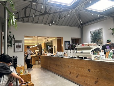 Every Half Coffee Roasters Tu Xuong coffee