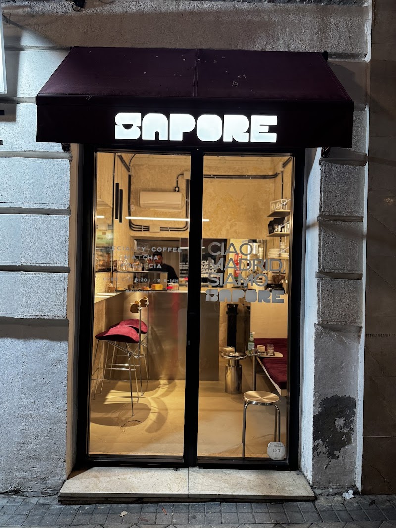 Interior of Sapore - Specialty Coffee in Madrid