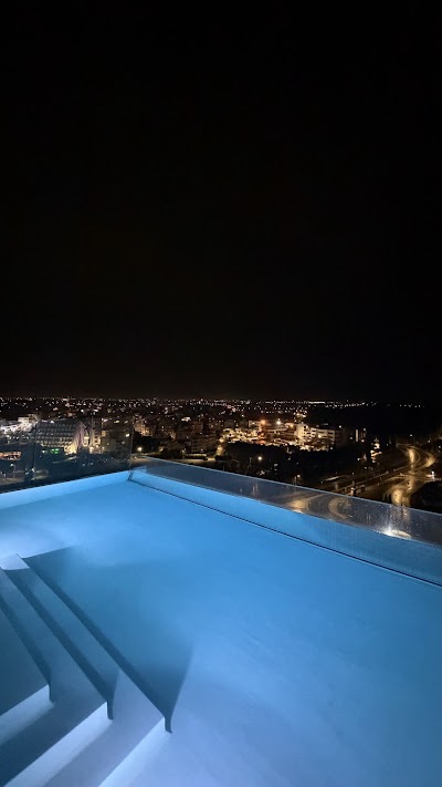 Loft Restaurant Nicosia atmosphere