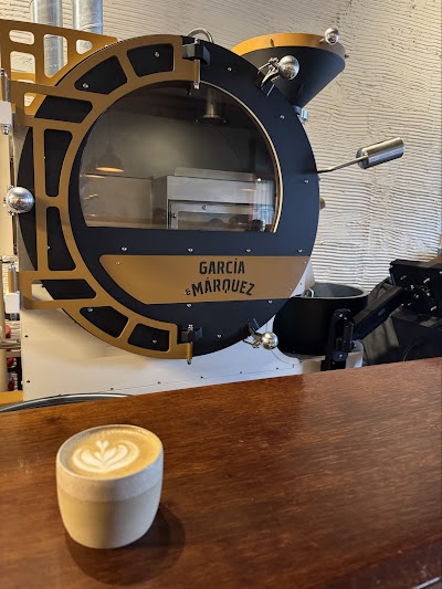 Garcia & Marquez - Specialty Coffee Roasters and Signature Kitchen atmosphere