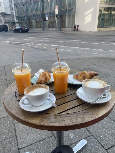 Café Lehel coffee