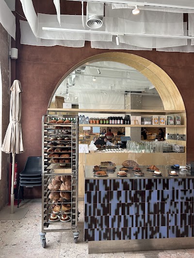 TIMS · Bakery & Café in Lisbon