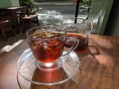 Ta Cà Phê 5(Local Specialty Coffee Roastery) atmosphere