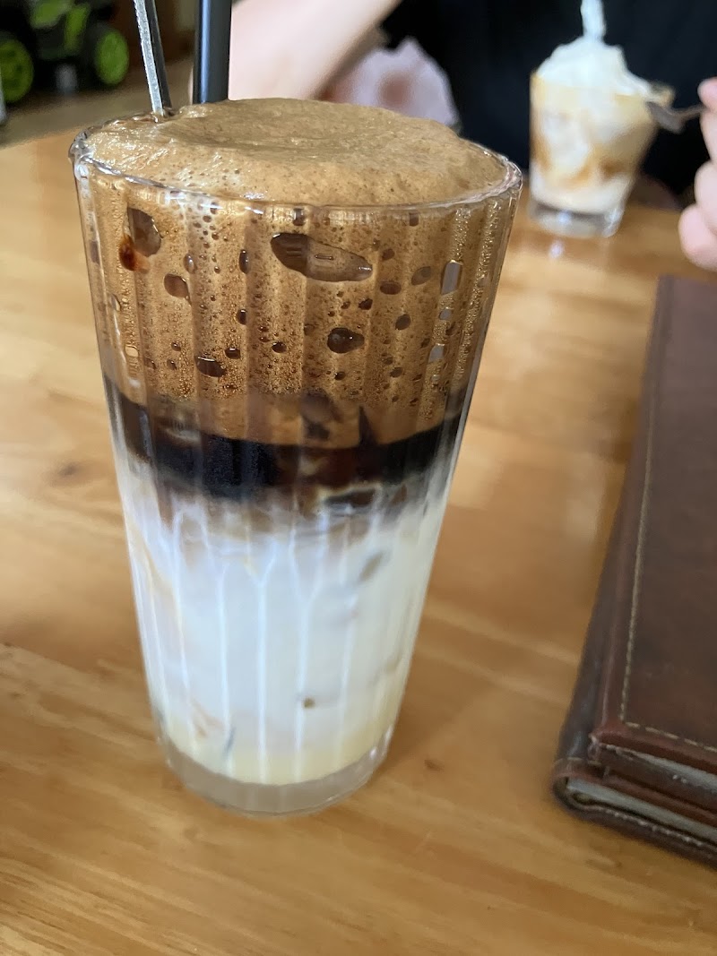Coffee phố ga-Eat fast- relax coffee