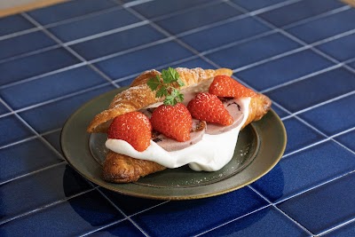 UNREAL BAKE & Cafe Bar / NAMBA BREAKFAST【2F】 coffee