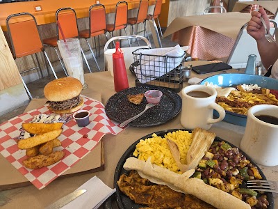 Meme's Diner atmosphere