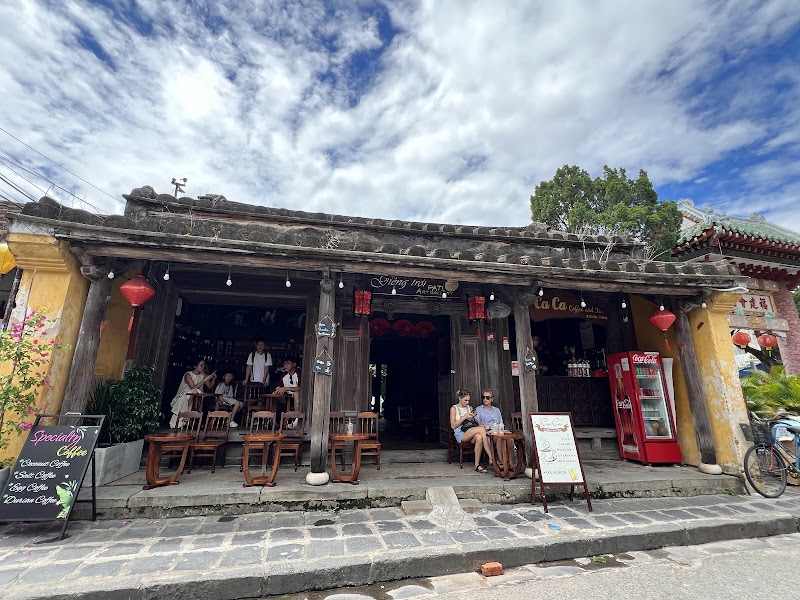 CACA Coffee & Tea atmosphere