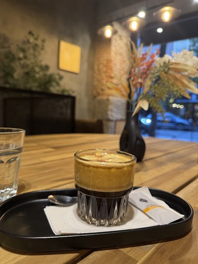 DopiCo Specialty Coffee atmosphere