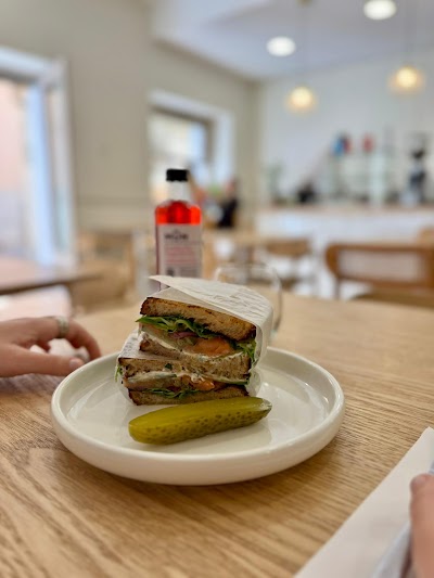 Ark Speciality Coffee & Brunch atmosphere