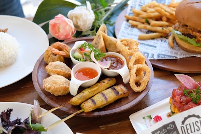 Lapisara Eatery coffee