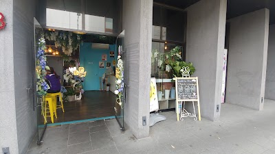 Bubble Nini Chippendale in Sydney