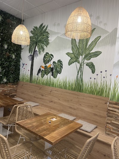 Amazonia Açaí Montecarmelo in Madrid