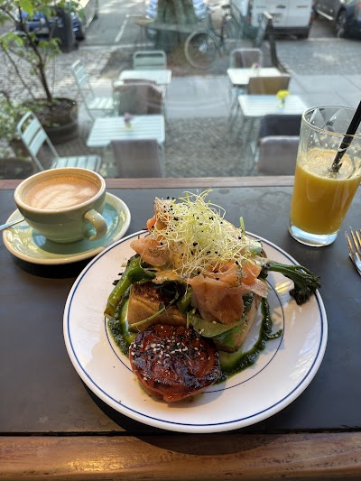 Love at first bite - Café, Breakfast Brunch atmosphere