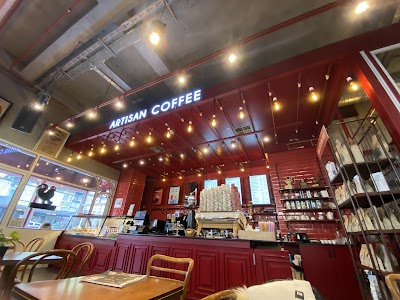 Gallo Rosso Artisan Coffee atmosphere