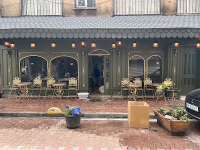 Arya Art Coffee atmosphere