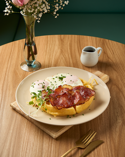 Brunch & Lunch By Zoé Jasmin atmosphere