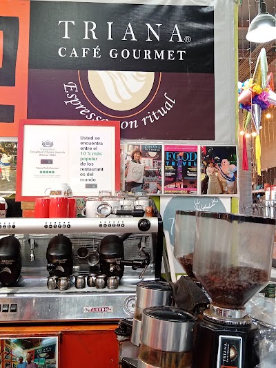 Triana Café Gourmet atmosphere