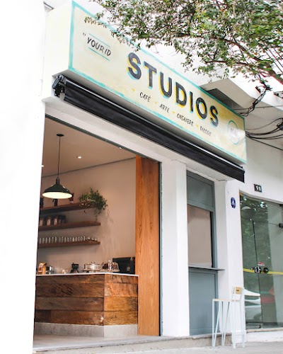 Studios Coffee in -040