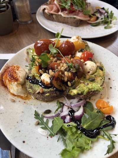 Moods Coffee & Brunch atmosphere