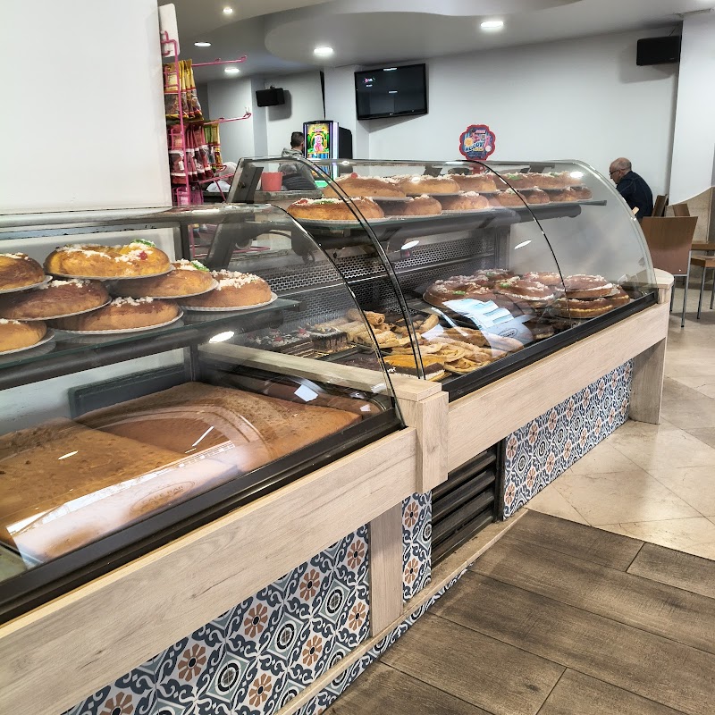 Pastelería Panadería Che - Sigüeiro coffee