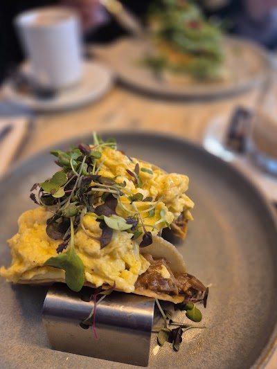 Café Social Eatery atmosphere