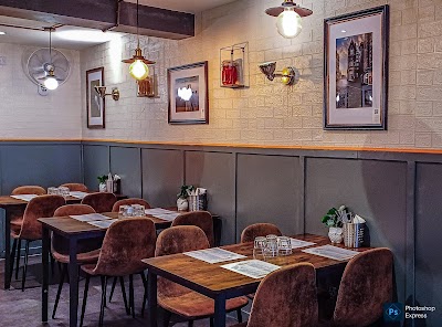 Interior of Tani Modi Brunch House in Edinburgh EH2 1DJ