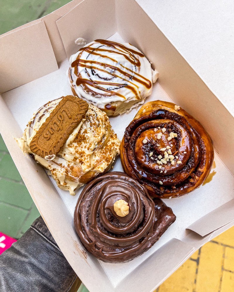 Salt in Cake | Pastelería • La Latina coffee