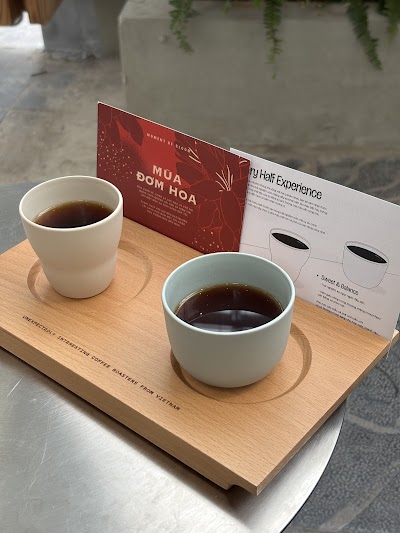 Every Half Coffee Roasters - Ngọc Hà atmosphere