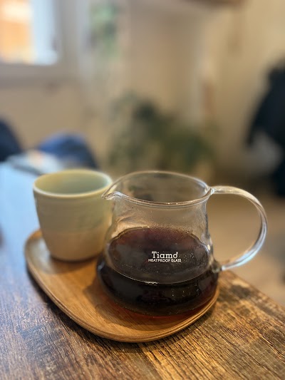 Carbon Kopi atmosphere